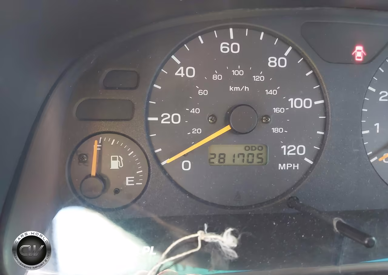 1999 Subaru Forester L VIN:JF1SF6351XH743513 - 15