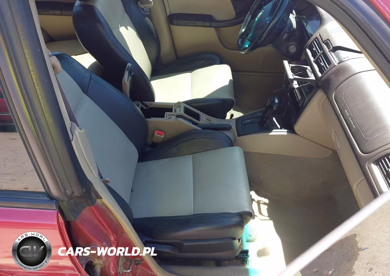 1999 Subaru Forester L VIN:JF1SF6351XH743513 - 5