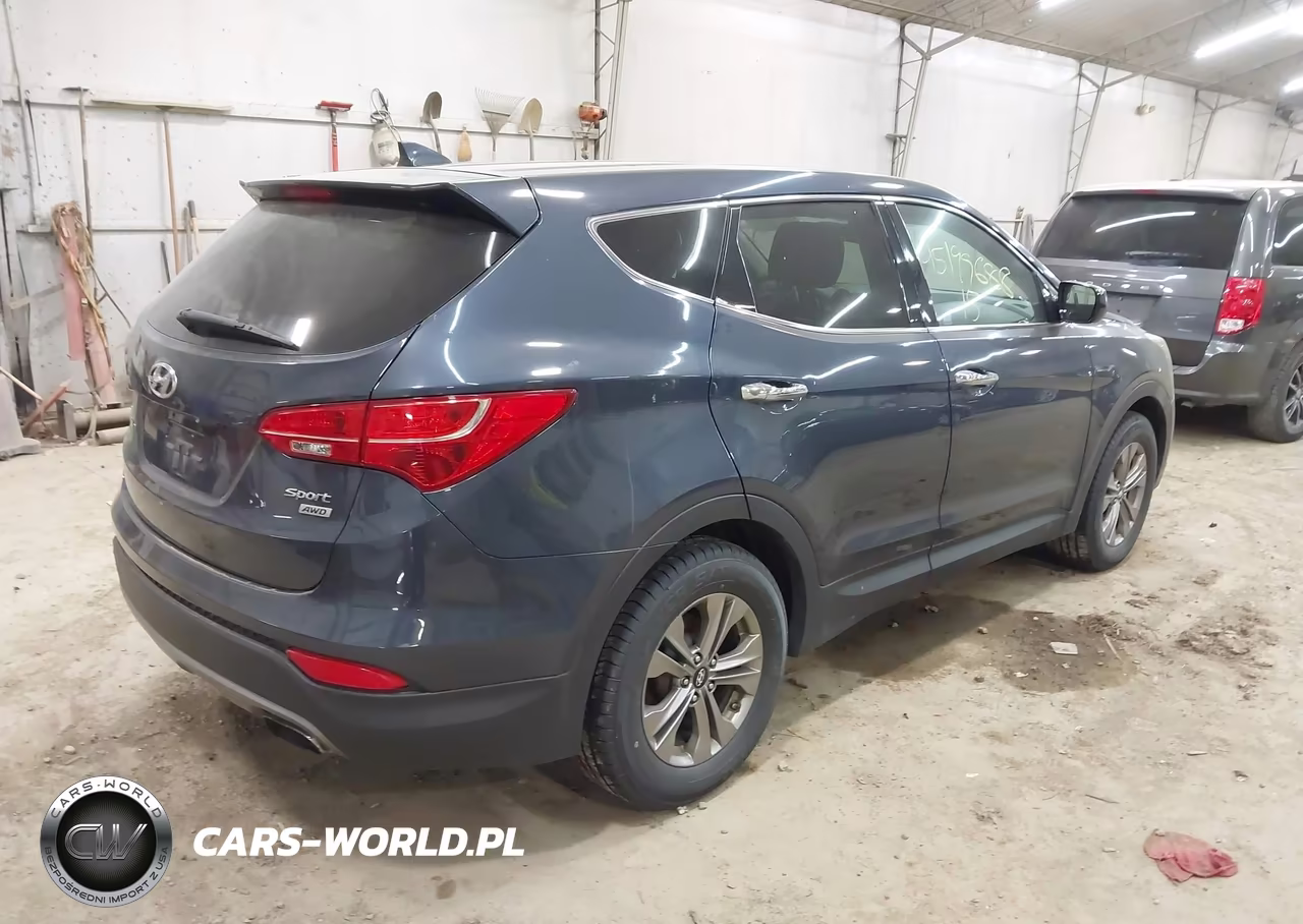 2015 Hyundai Santa Fe VIN:5XYZTDLB4FG290684 - 4