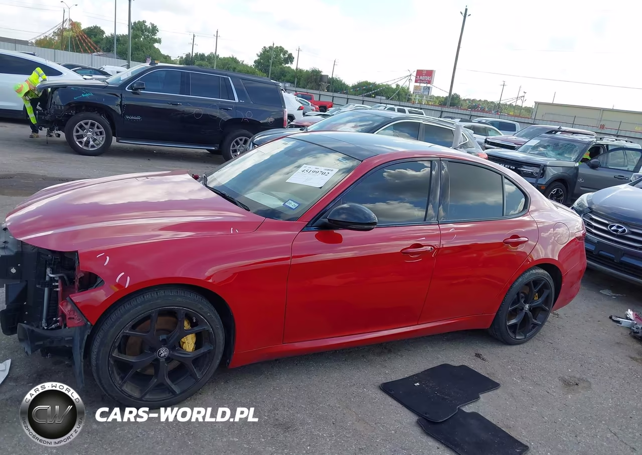 2020 Alfa Romeo Giulia Sport Awd VIN:ZARFANAN8L7633331 - 15