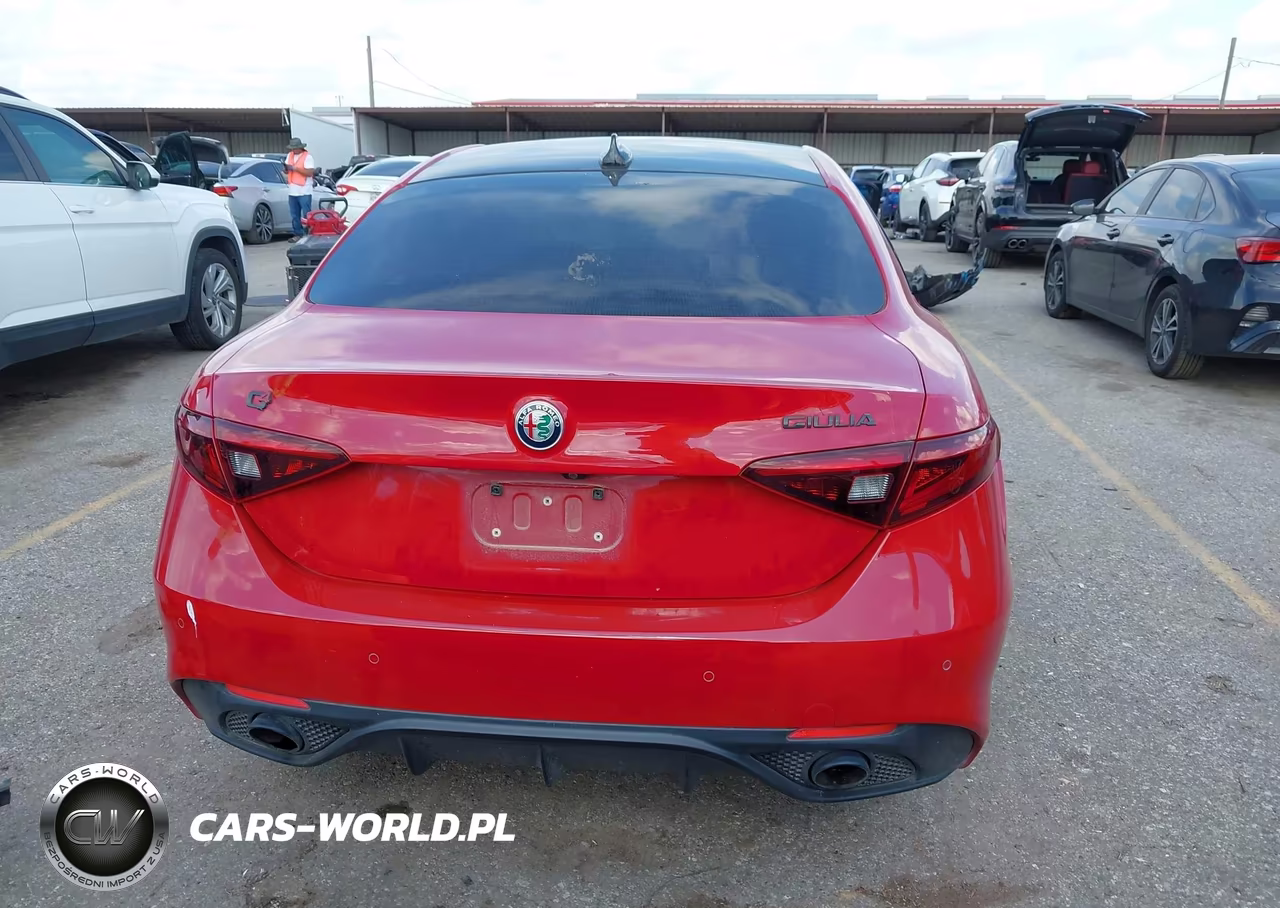 2020 Alfa Romeo Giulia Sport Awd VIN:ZARFANAN8L7633331 - 17