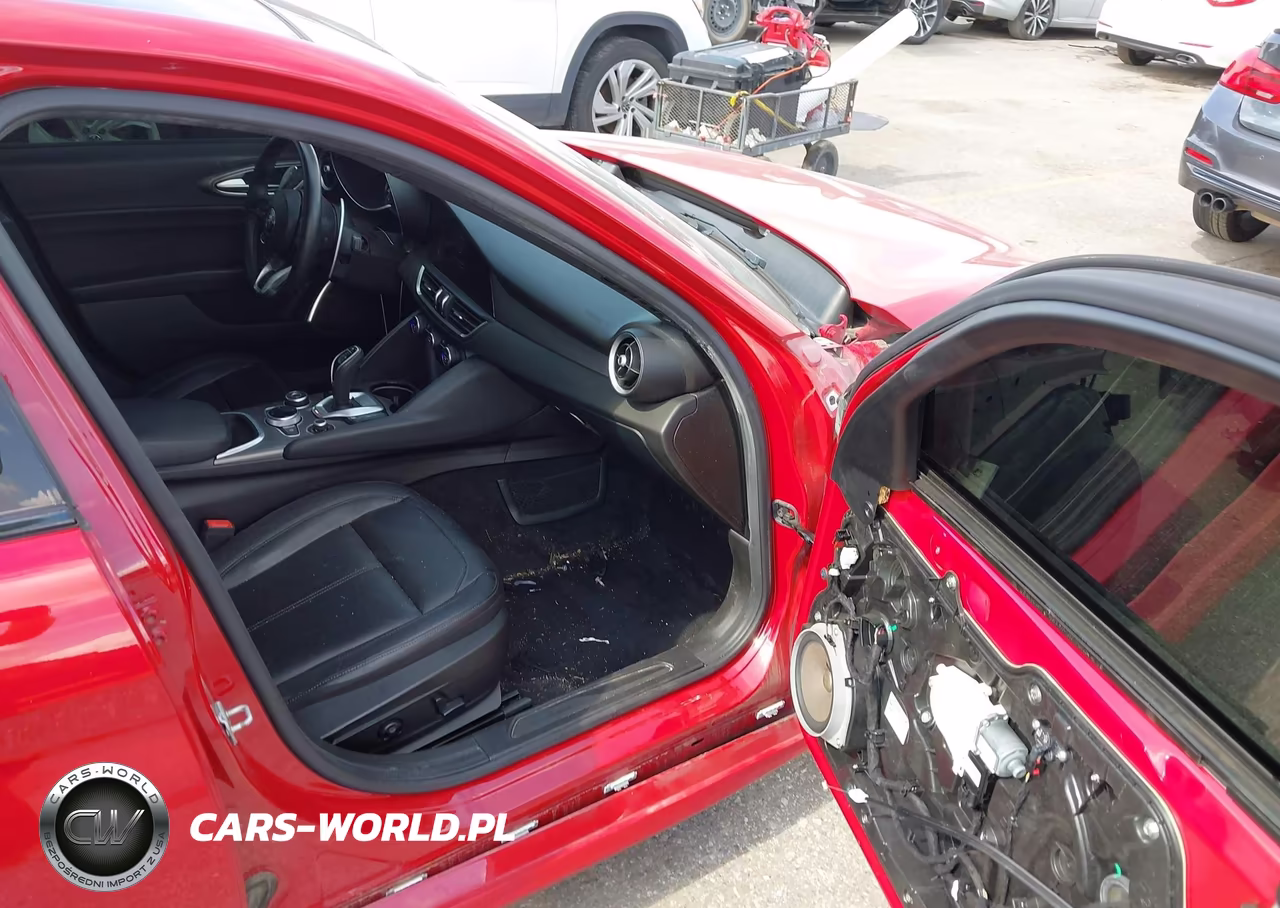 2020 Alfa Romeo Giulia Sport Awd VIN:ZARFANAN8L7633331 - 5