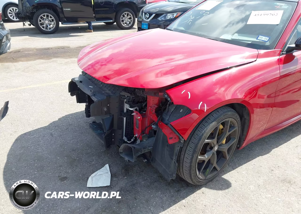 2020 Alfa Romeo Giulia Sport Awd VIN:ZARFANAN8L7633331 - 6