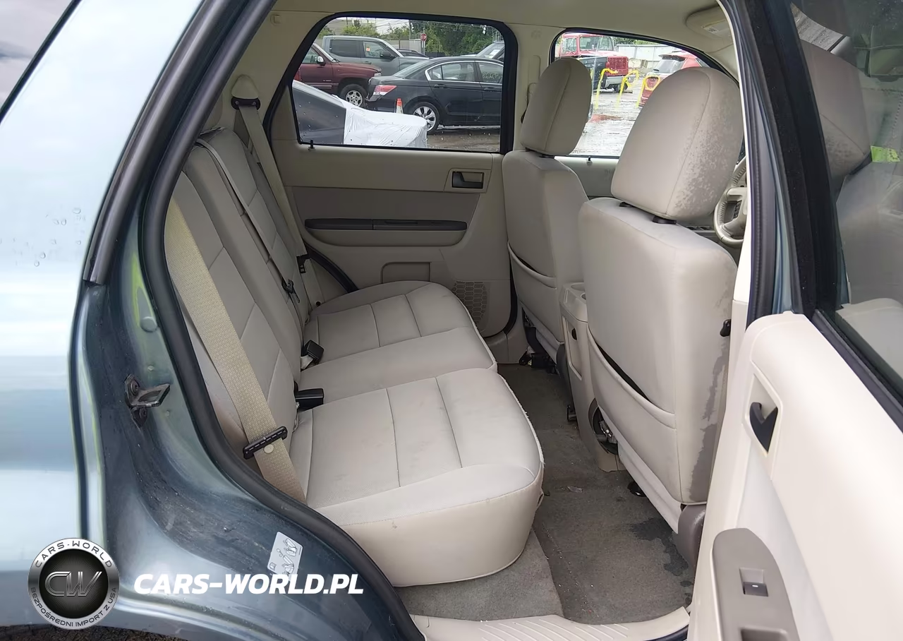 2010 Ford Escape Xlt VIN:1FMCU0D78AKC64609 - 8