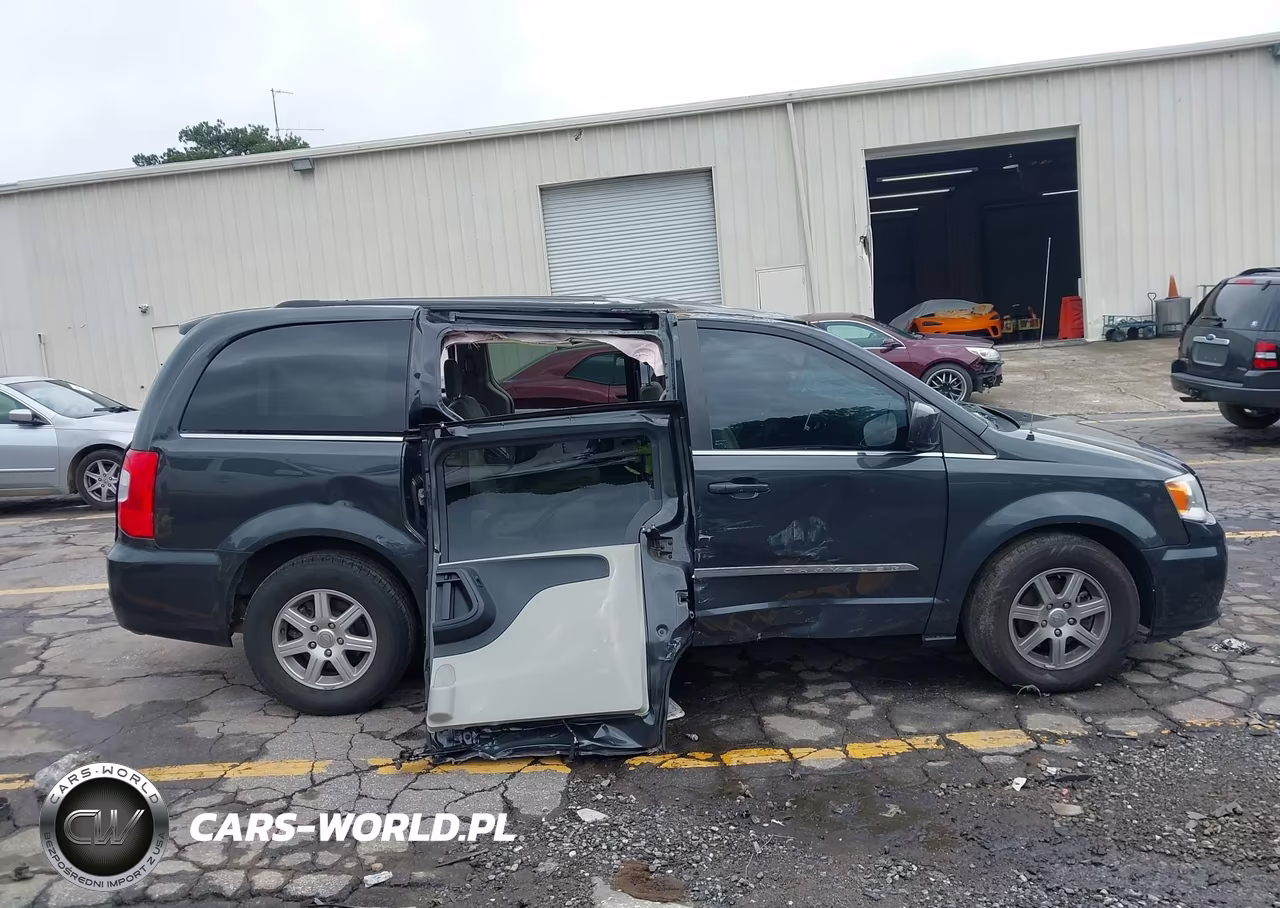 2012 Chrysler Town & Country Touring VIN:2C4RC1BGXCR207794 - 13