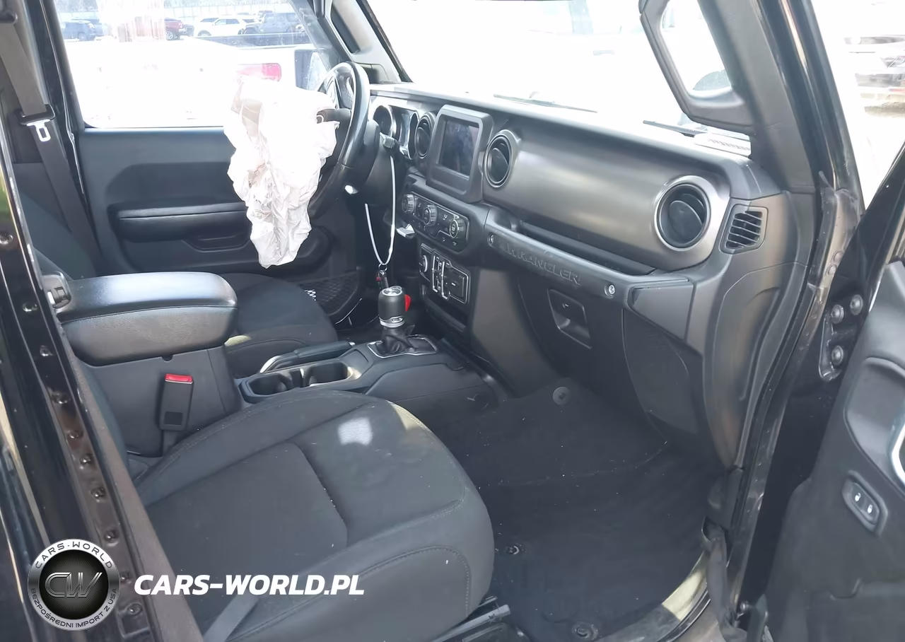 2019 Jeep Wrangler Unlimited Sport S 4X4 VIN:1C4HJXDG9KW646282 - 5