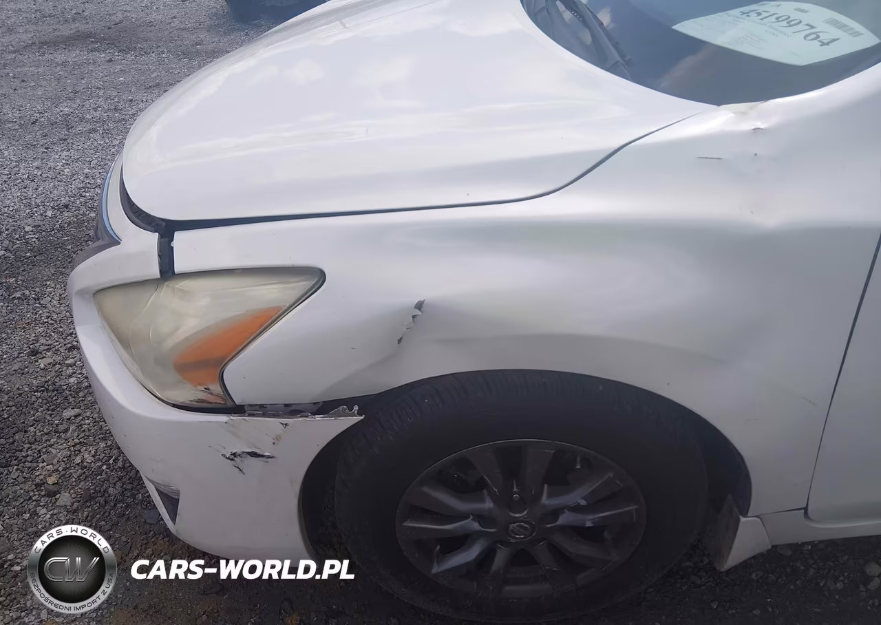 2015 Nissan Altima 2.5 S VIN:1N4AL3AP1FC483164 - 6