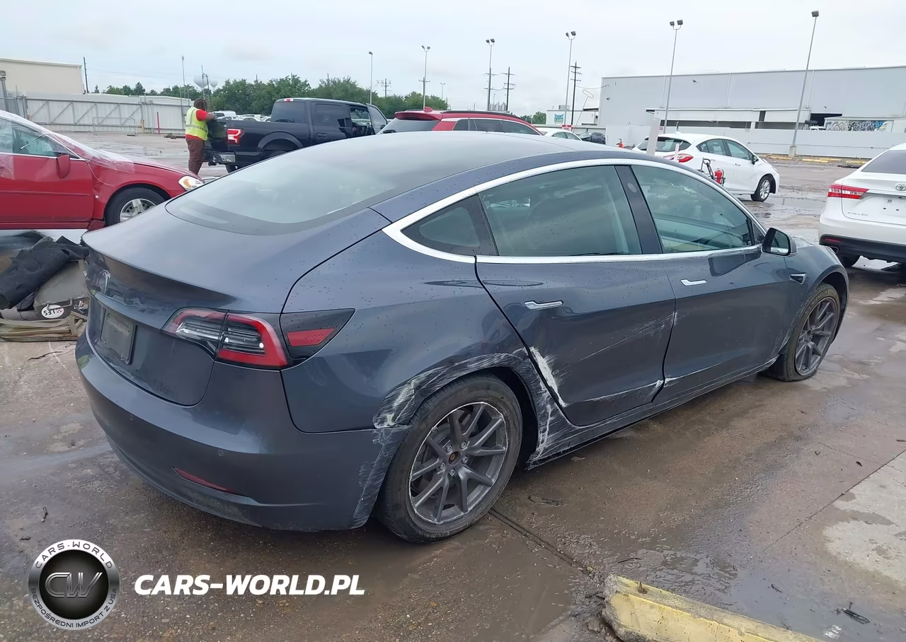 2020 Tesla Model 3 Standard Range Plus Rear-Wheel Drive-Standard Range Rear-Wheel Drive VIN:5YJ3E1EA8LF590296 - 4