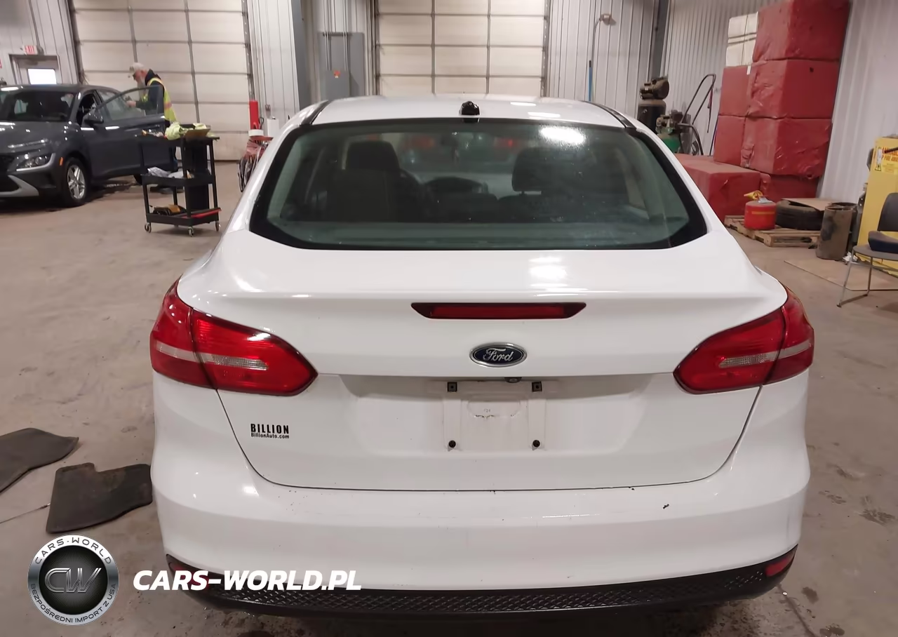 2016 Ford Focus S VIN:1FADP3E2XGL264575 - 16