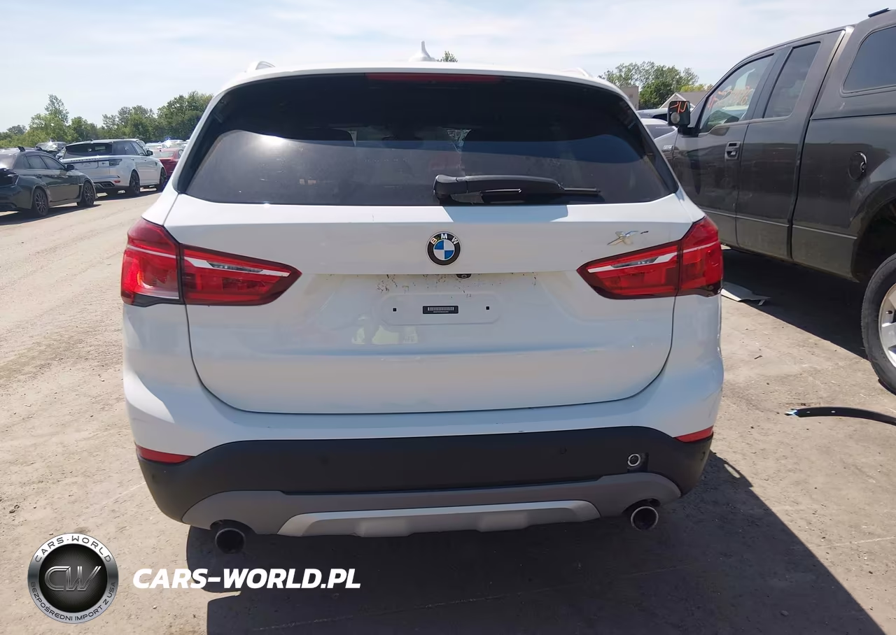 2017 BMW X1 xDrive28I VIN:WBXHT3Z38H4A53841 - 16