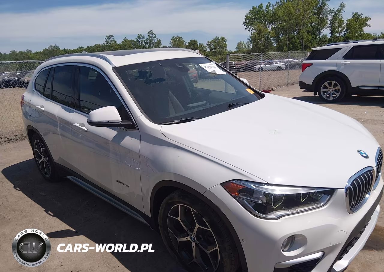 2017 BMW X1 xDrive28I VIN:WBXHT3Z38H4A53841 - 6