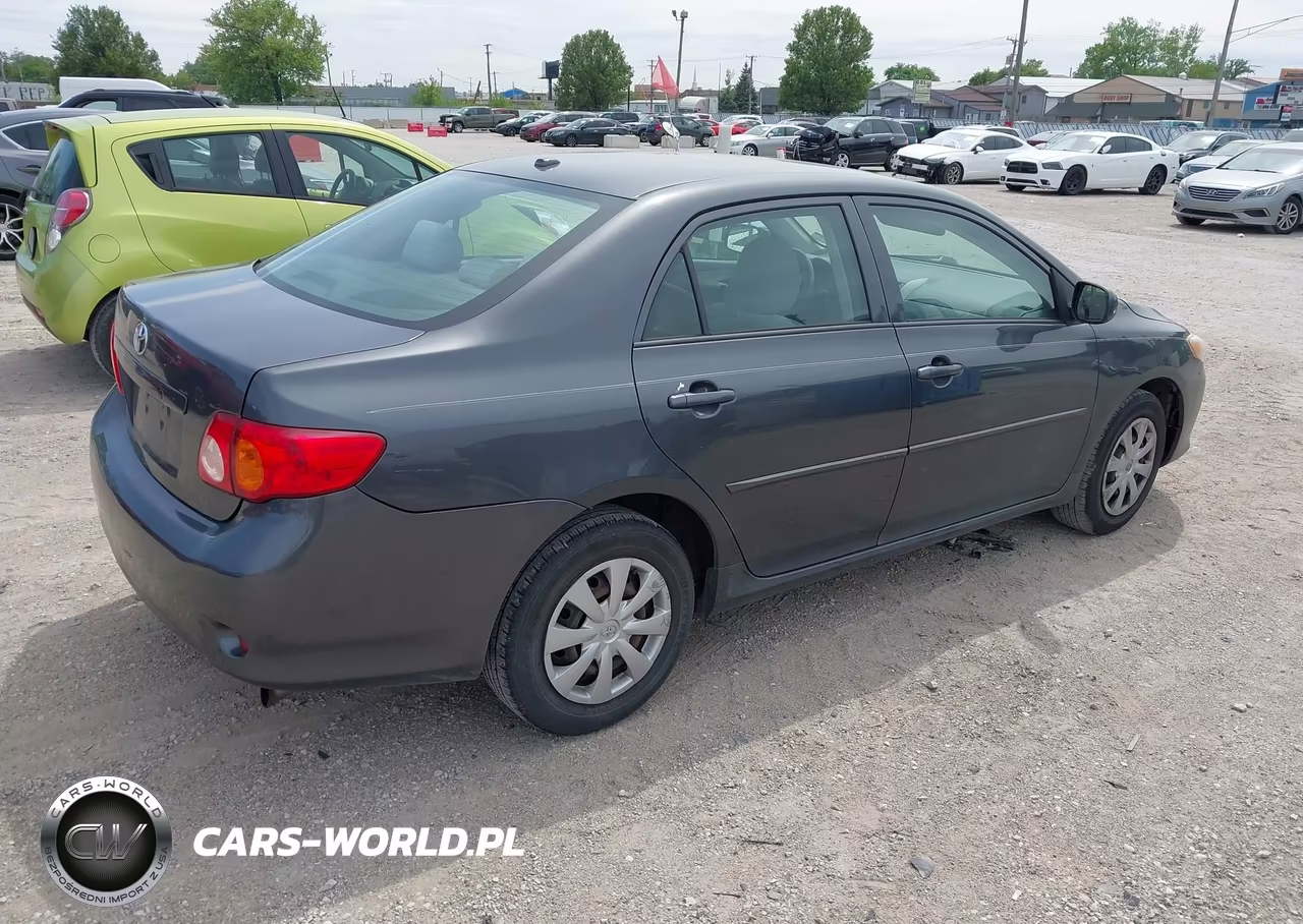 2010 Toyota Corolla Le VIN:1NXBU4EE2AZ170066 - 4
