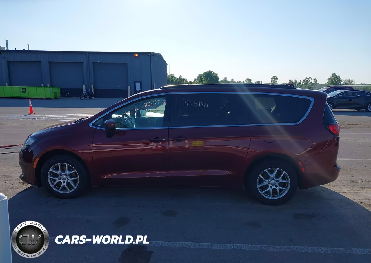 2020 Chrysler Voyager Lxi VIN:2C4RC1DGXLR181825 - 14