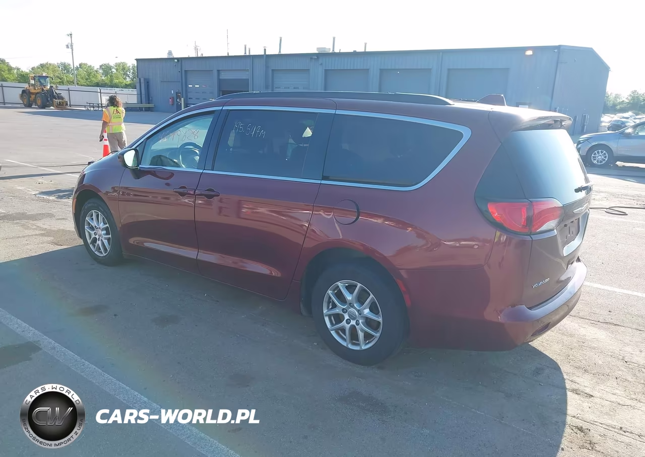 2020 Chrysler Voyager Lxi VIN:2C4RC1DGXLR181825 - 3