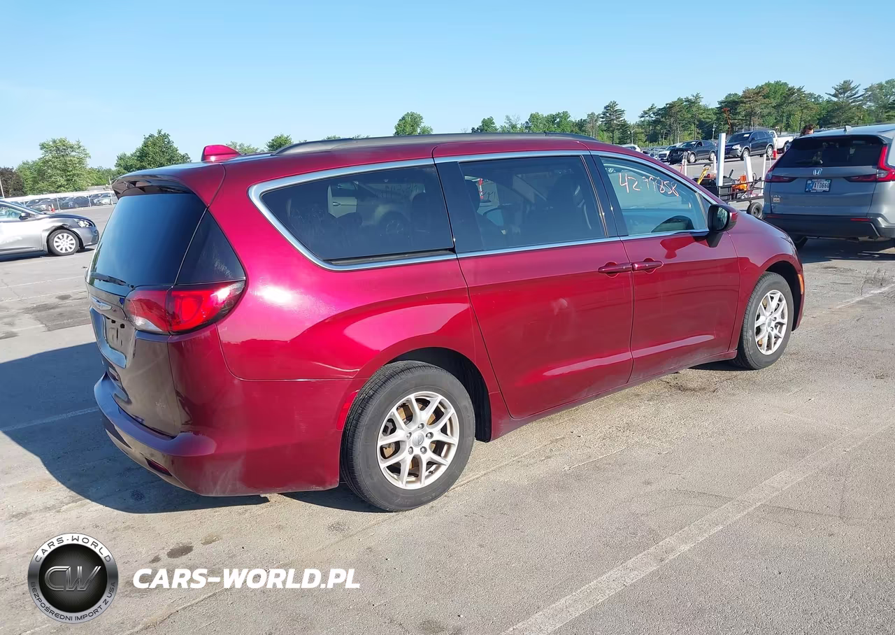 2020 Chrysler Voyager Lxi VIN:2C4RC1DGXLR181825 - 4