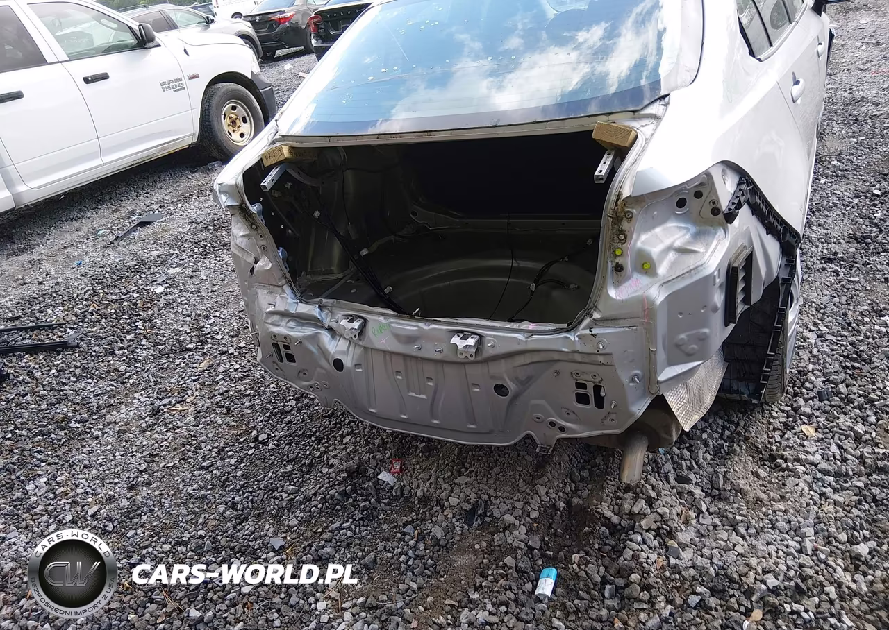 2021 Toyota Corolla Le VIN:5YFEPMAE9MP271220 - 6
