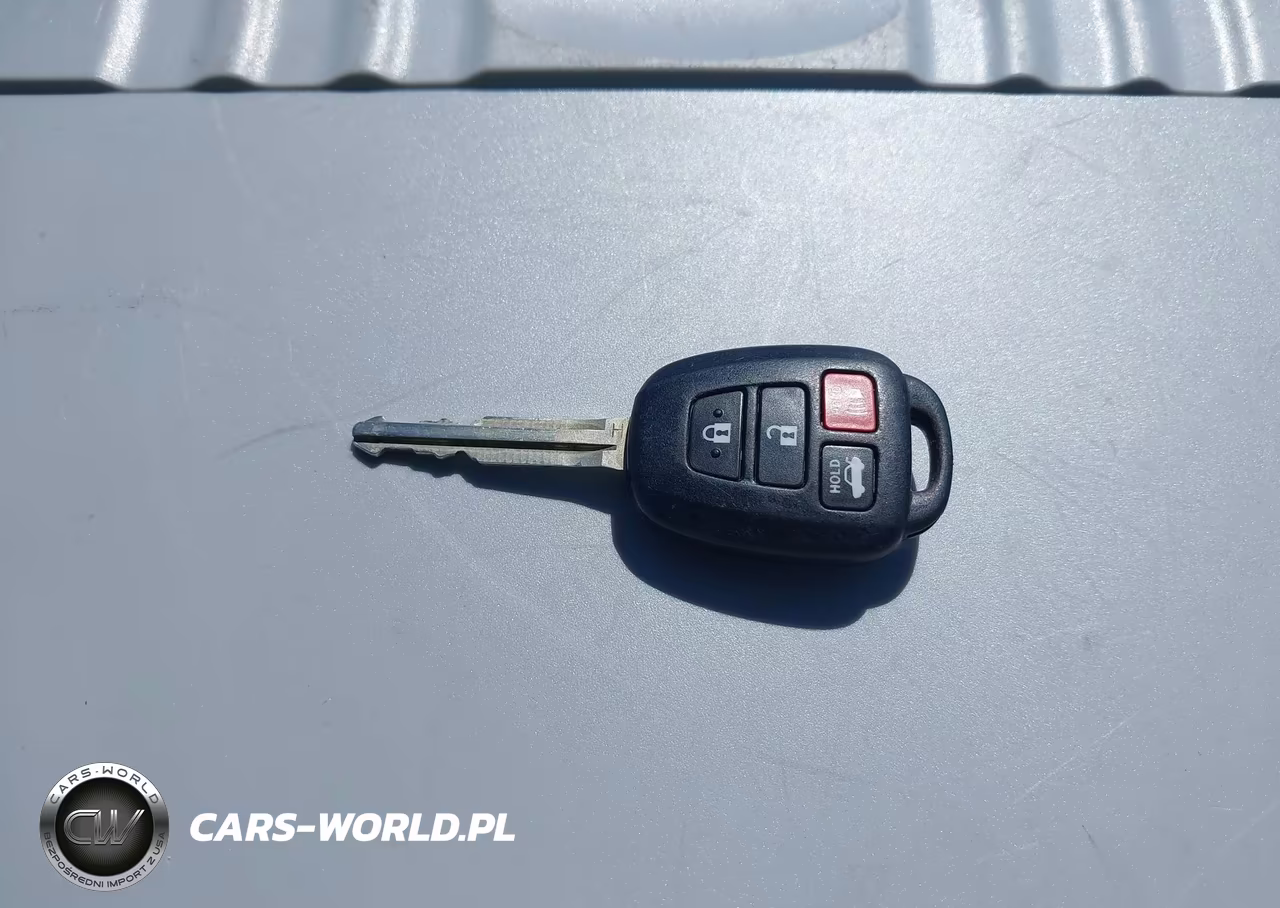 2015 Toyota Corolla Le VIN:2T1BURHE6FC318947 - 11