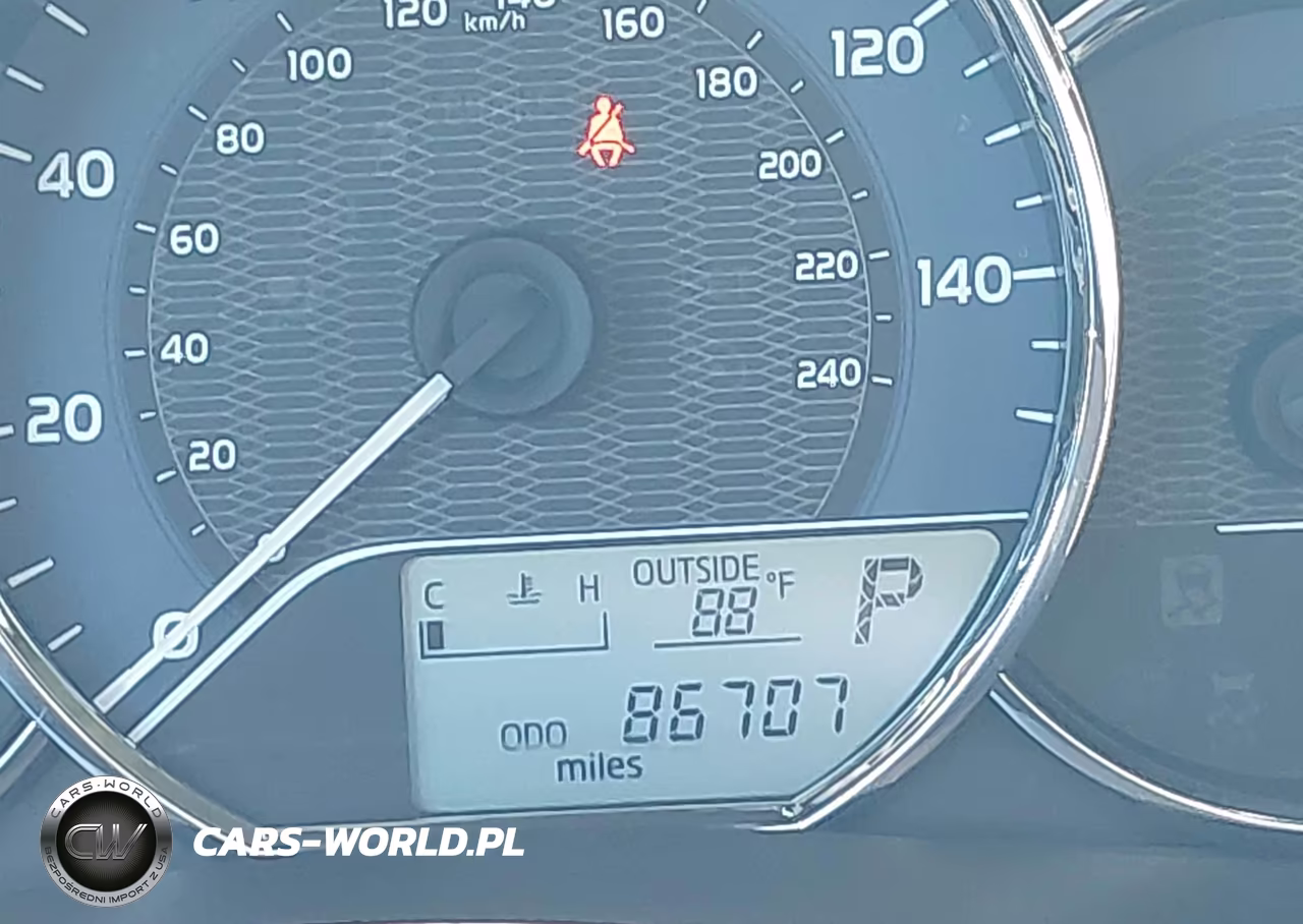 2015 Toyota Corolla Le VIN:2T1BURHE6FC318947 - 16
