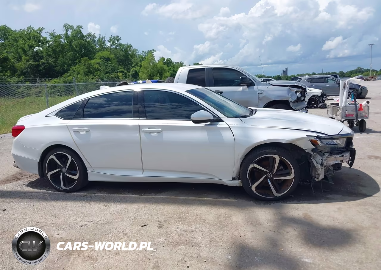 2018 Honda Accord Sport VIN:1HGCV1F33JA007687 - 14
