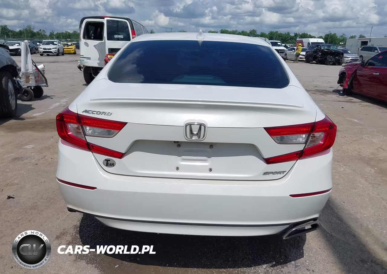 2018 Honda Accord Sport VIN:1HGCV1F33JA007687 - 17