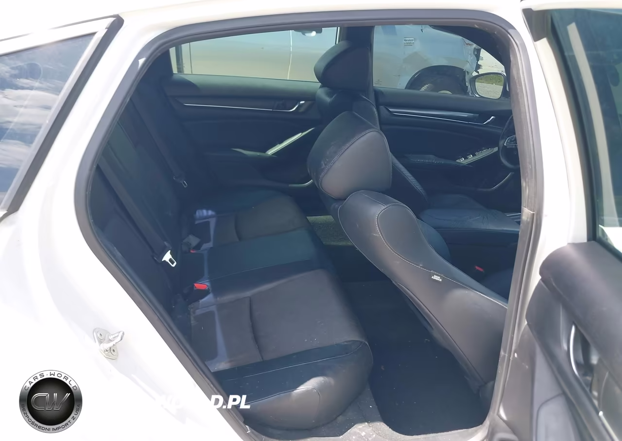 2018 Honda Accord Sport VIN:1HGCV1F33JA007687 - 8