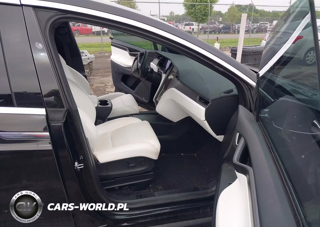 2018 Tesla Model X VIN:5YJXCBE20JF137955 - 5