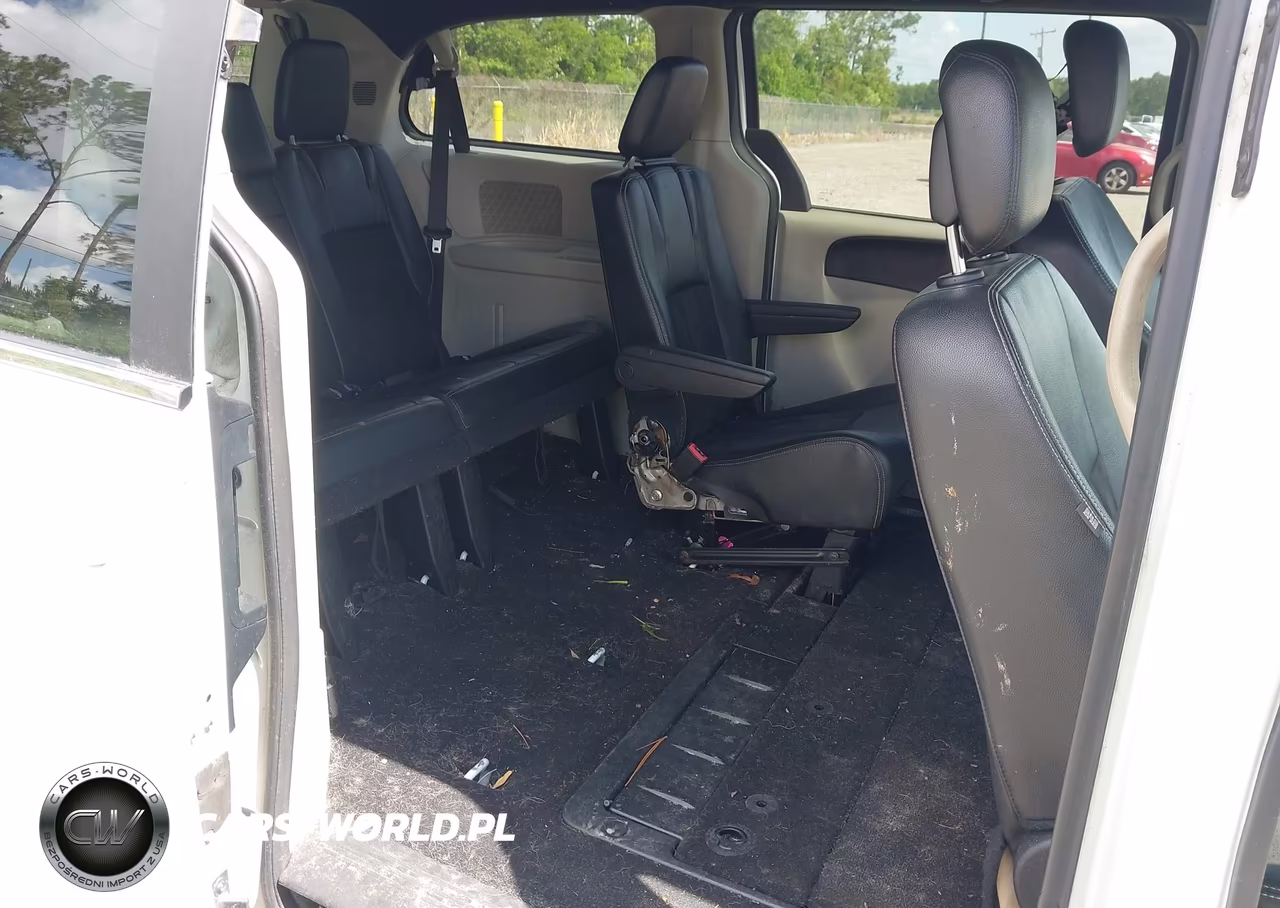2019 Dodge Grand Caravan Sxt VIN:2C4RDGCG3KR755116 - 8