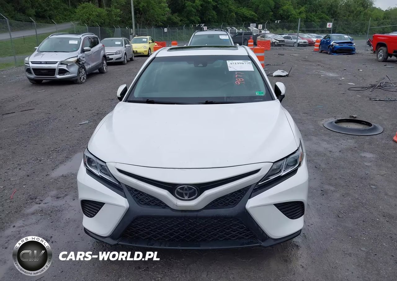 2018 Toyota Camry Se VIN:4T1B11HK2JU105954 - 12