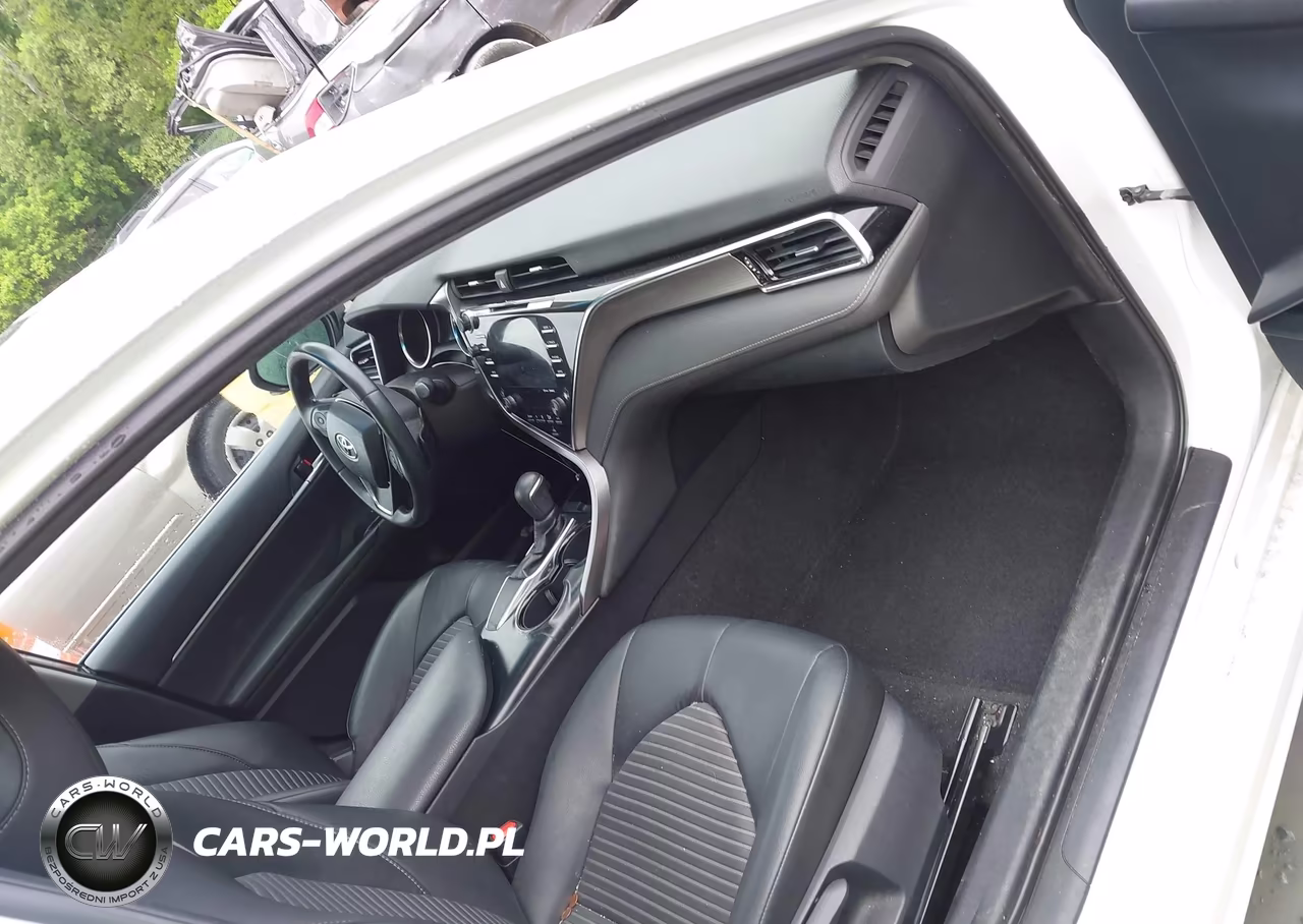 2018 Toyota Camry Se VIN:4T1B11HK2JU105954 - 5