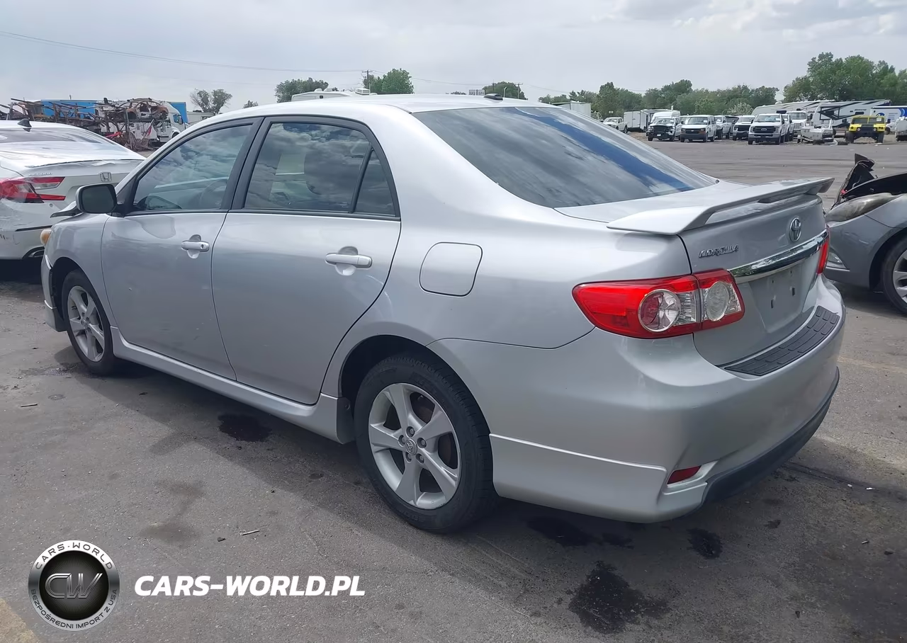 2011 Toyota Corolla S VIN:2T1BU4EE3BC676427 - 3
