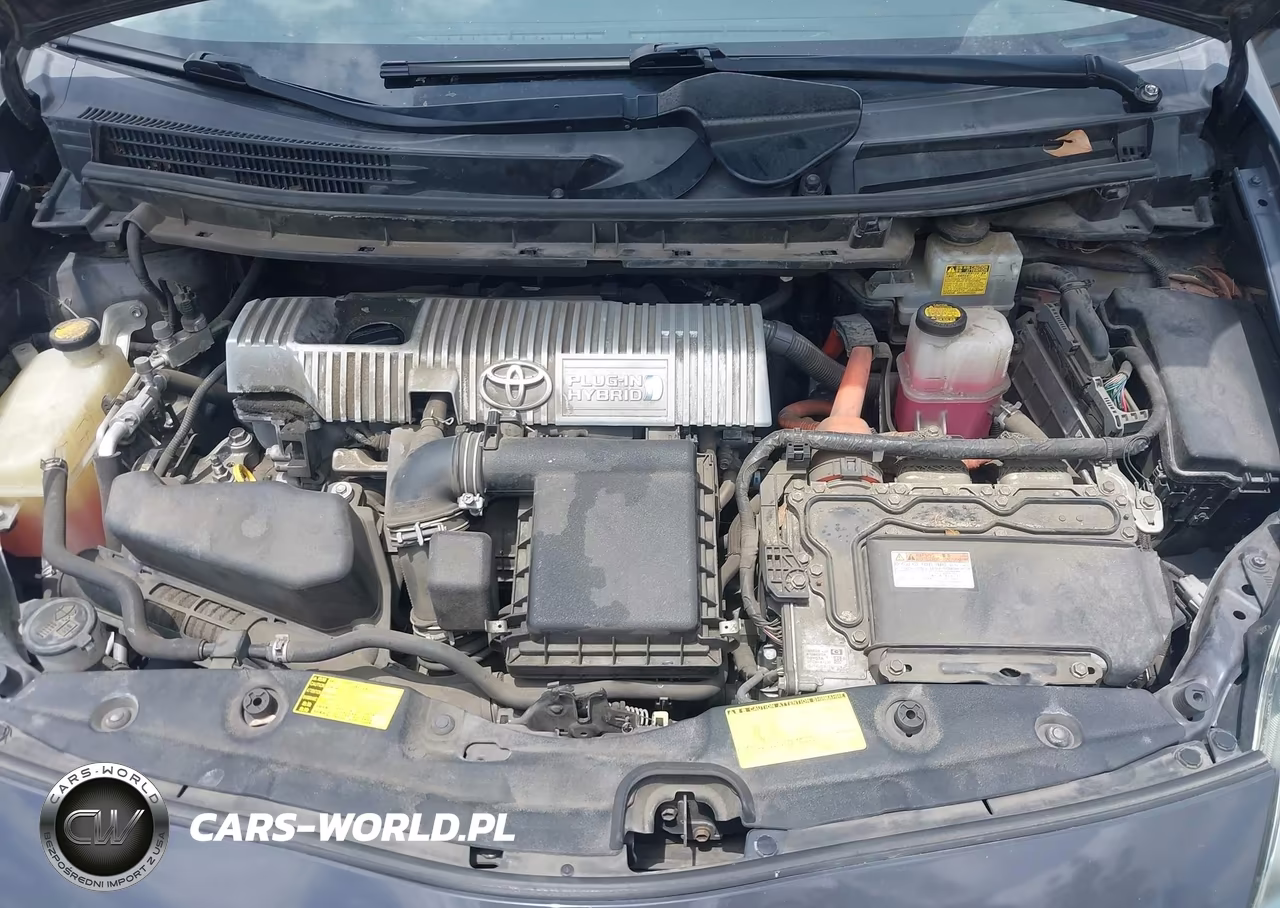 2013 Toyota Prius Plug-In VIN:JTDKN3DP8D3040706 - 10