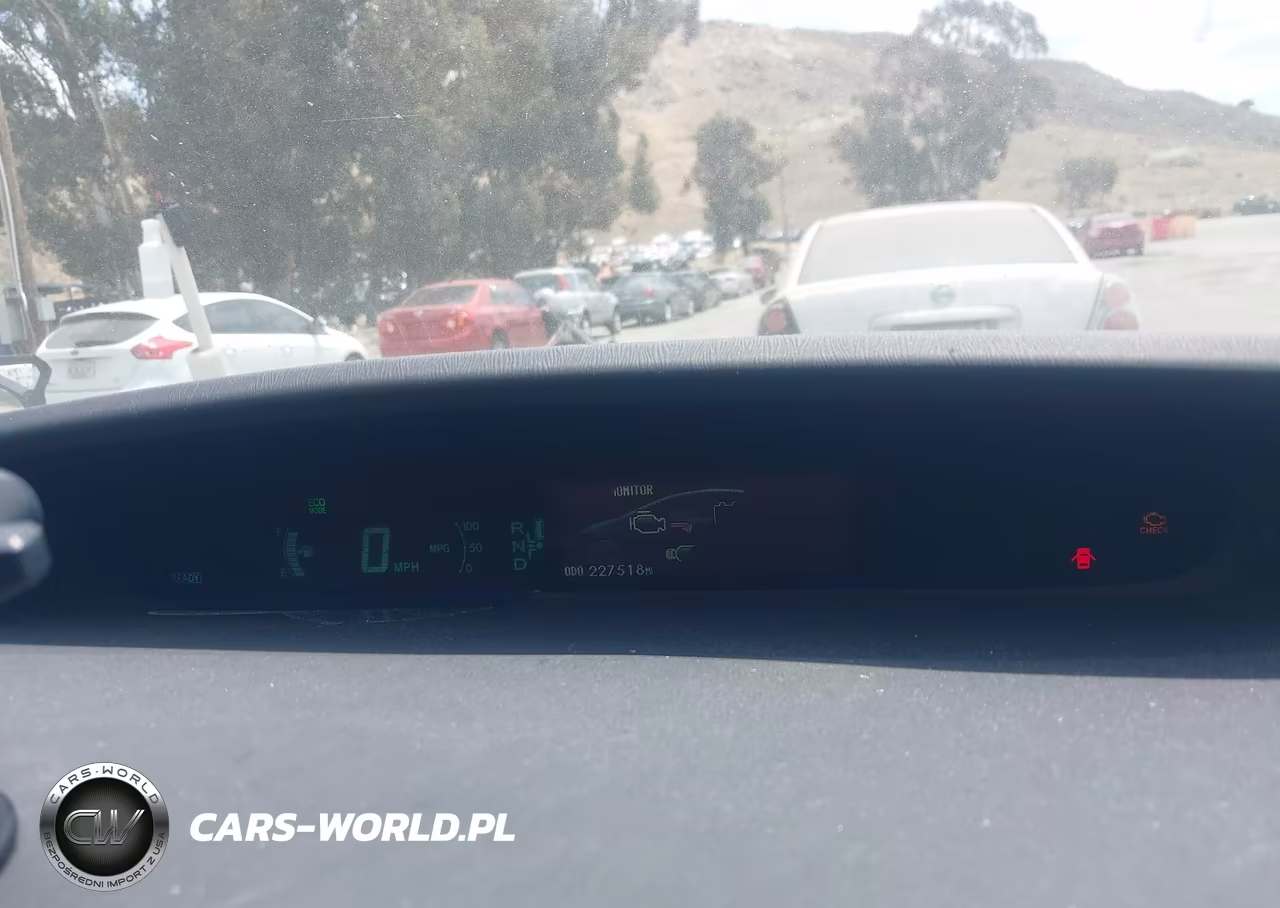 2013 Toyota Prius Plug-In VIN:JTDKN3DP8D3040706 - 7