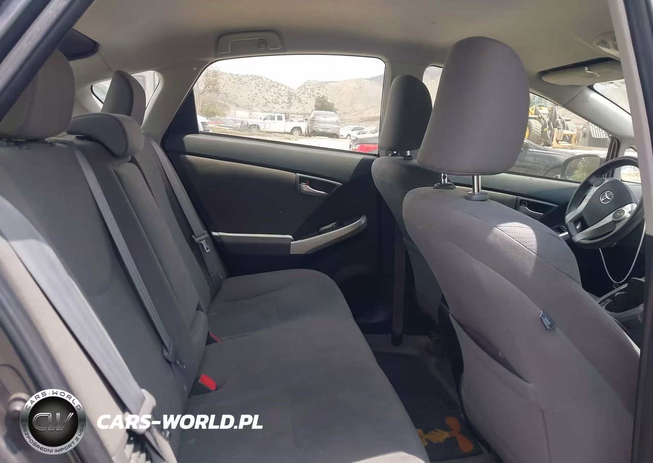 2013 Toyota Prius Plug-In VIN:JTDKN3DP8D3040706 - 8