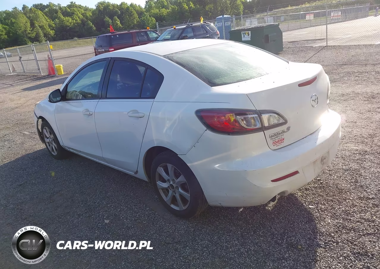 2013 Mazda Mazda3 I Sport VIN:JM1BL1U75D1834309 - 3