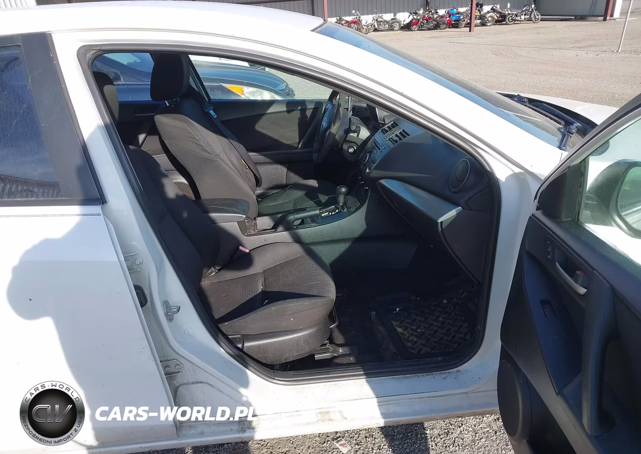 2013 Mazda Mazda3 I Sport VIN:JM1BL1U75D1834309 - 5