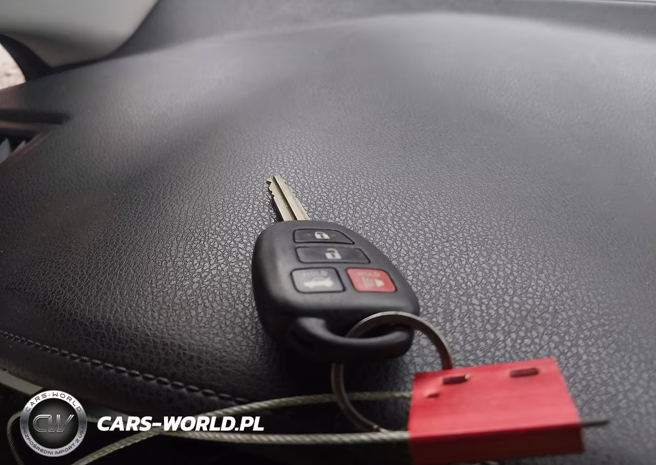2015 Toyota Corolla S VIN:5YFBURHE8FP211172 - 11