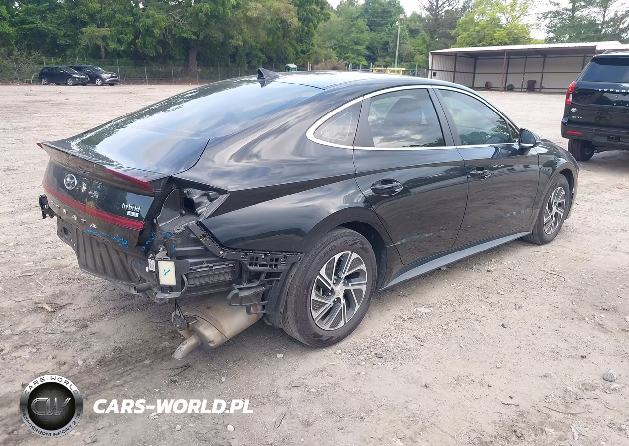 2023 Hyundai Sonata Hybrid Blue VIN:KMHL24JJ7PA079768 - 4