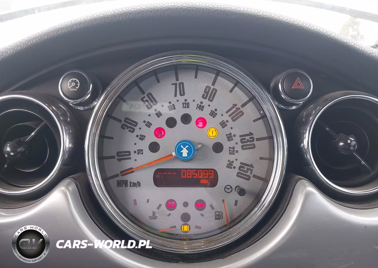 2007 Mini Cooper VIN:WMWRF33527TF66331 - 7