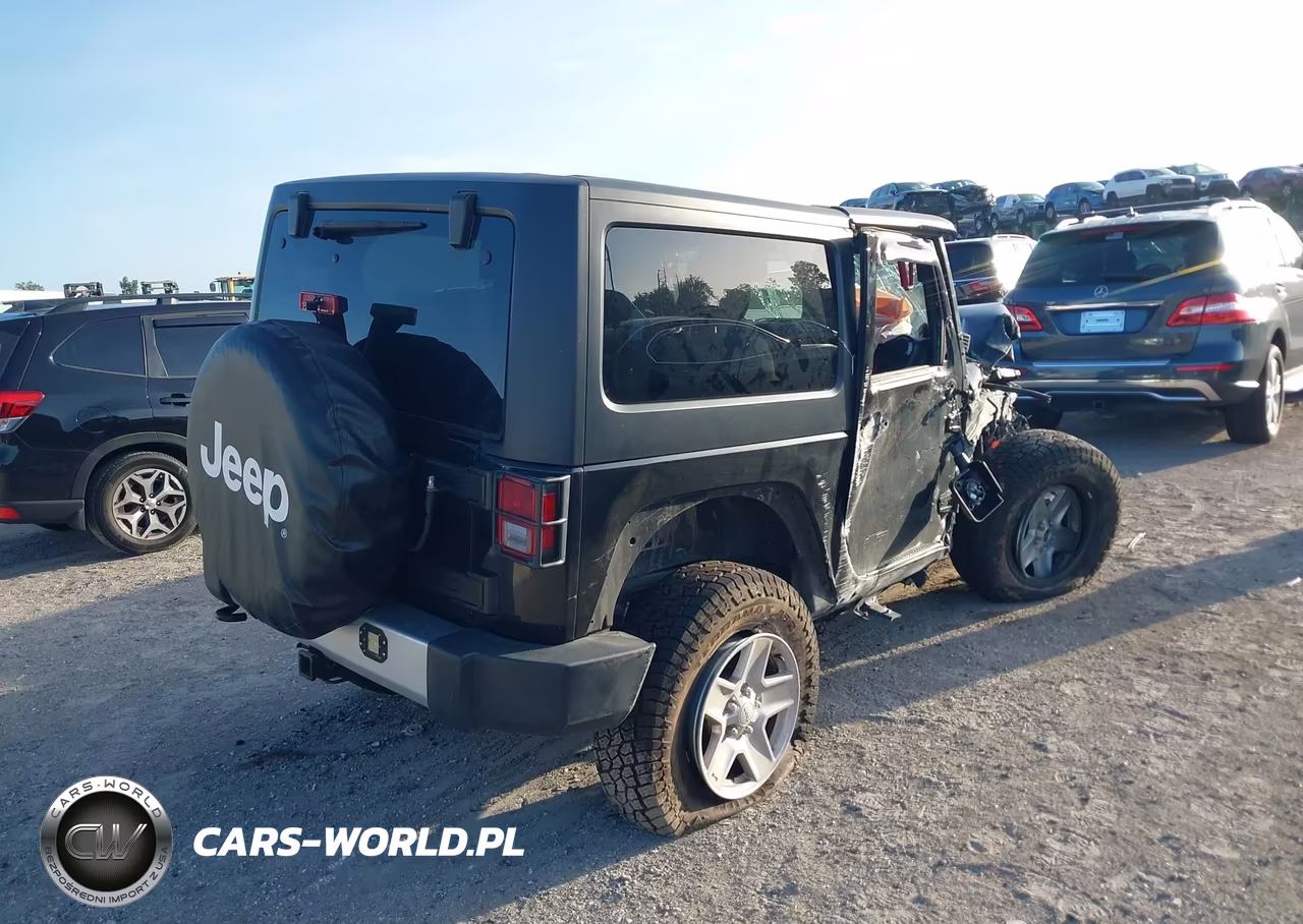 2012 Jeep Wrangler Sport VIN:1C4AJWAG5CL237568 - 4