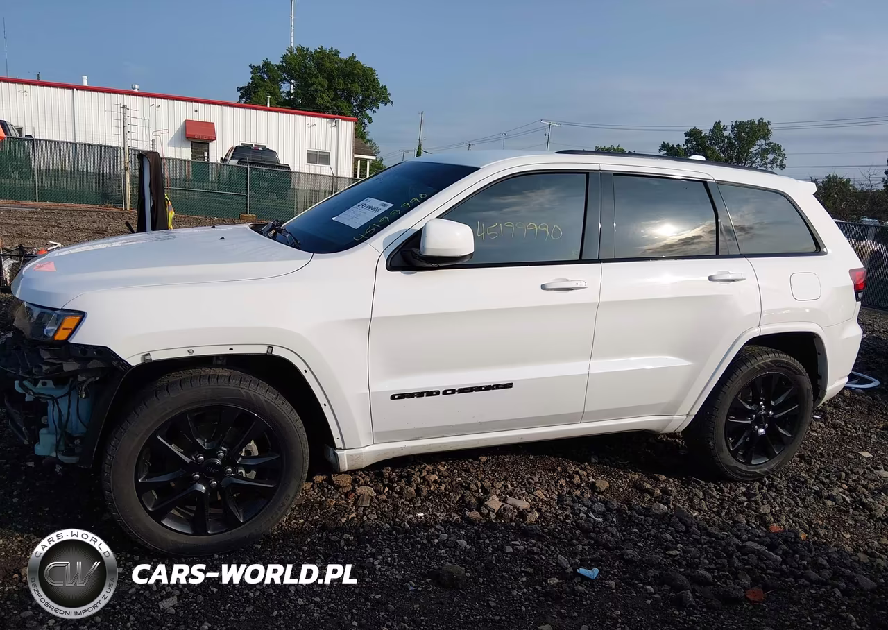 2017 Jeep Grand Cherokee Altitude 4X4 VIN:1C4RJFAG6HC861762 - 15