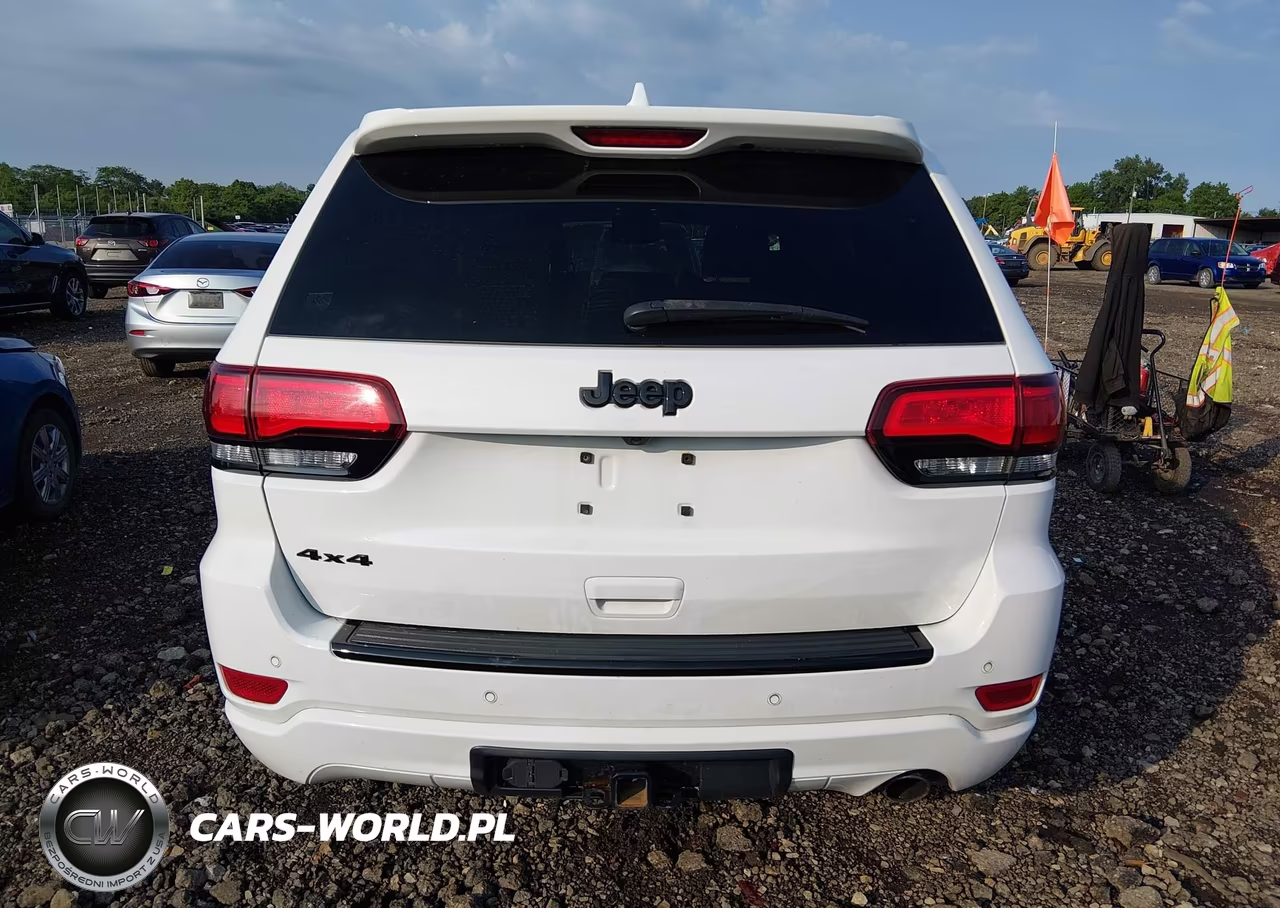 2017 Jeep Grand Cherokee Altitude 4X4 VIN:1C4RJFAG6HC861762 - 17