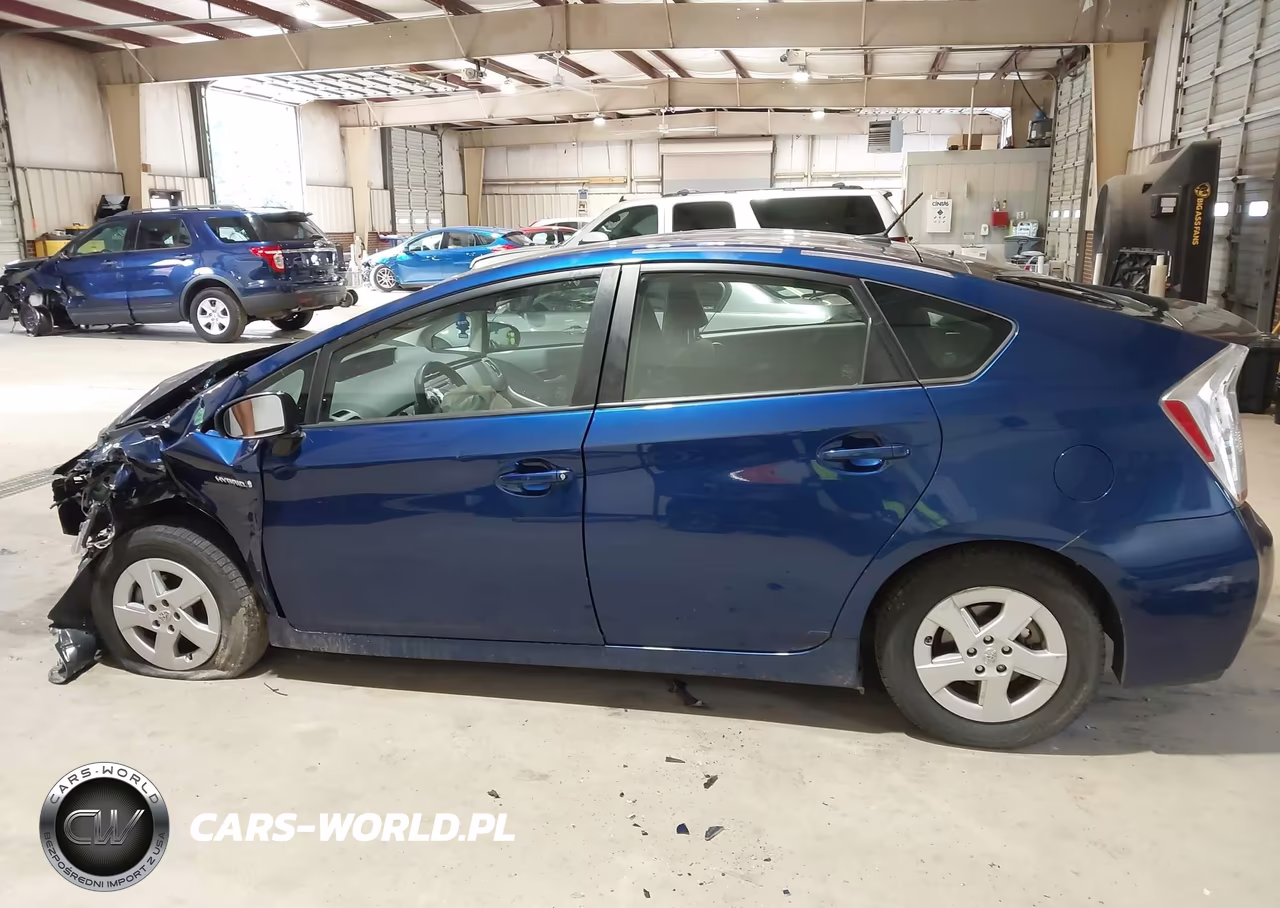2011 Toyota Prius Three VIN:JTDKN3DU3B0301843 - 15