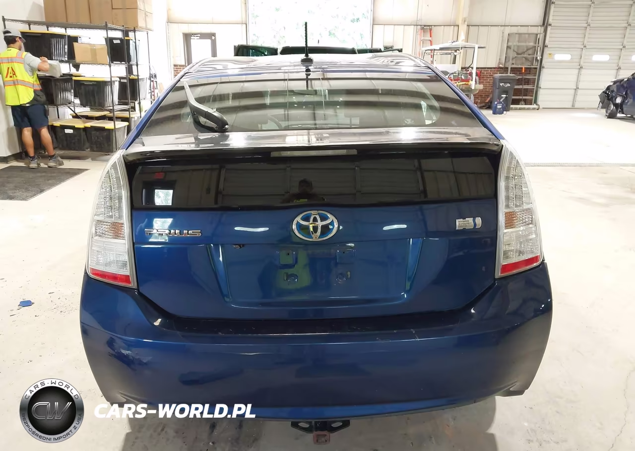 2011 Toyota Prius Three VIN:JTDKN3DU3B0301843 - 17