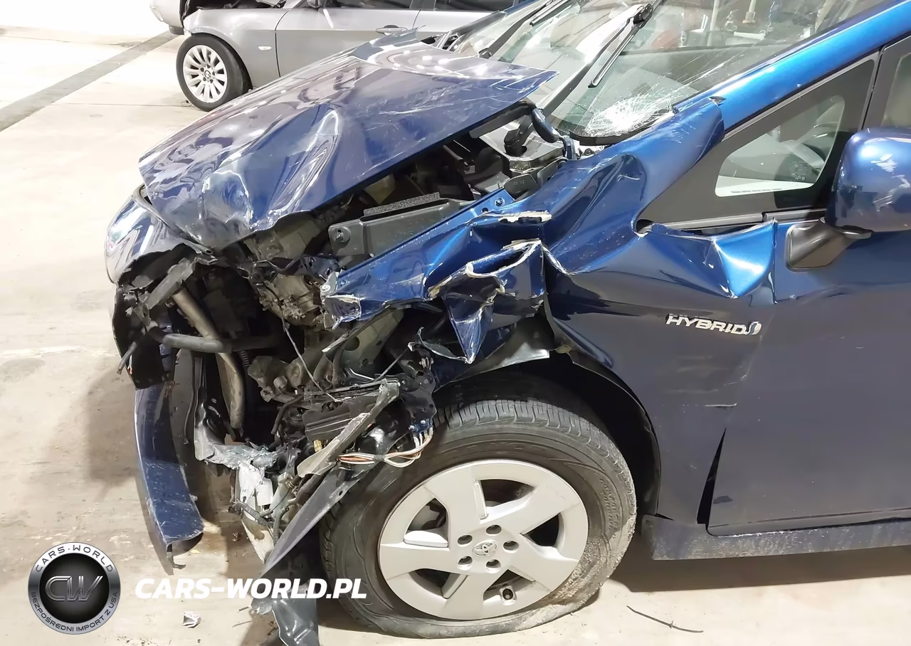 2011 Toyota Prius Three VIN:JTDKN3DU3B0301843 - 6