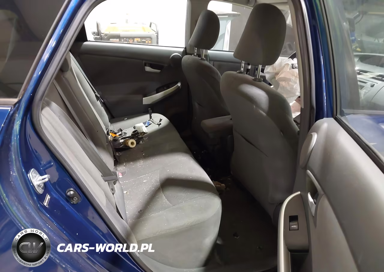 2011 Toyota Prius Three VIN:JTDKN3DU3B0301843 - 8