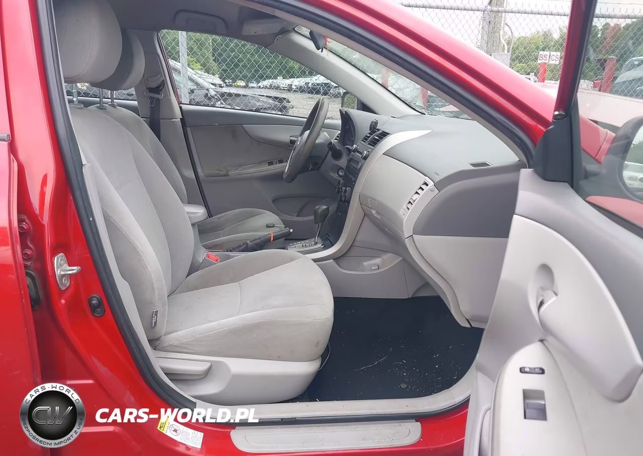 2010 Toyota Corolla Le VIN:2T1BU4EE5AC247109 - 5