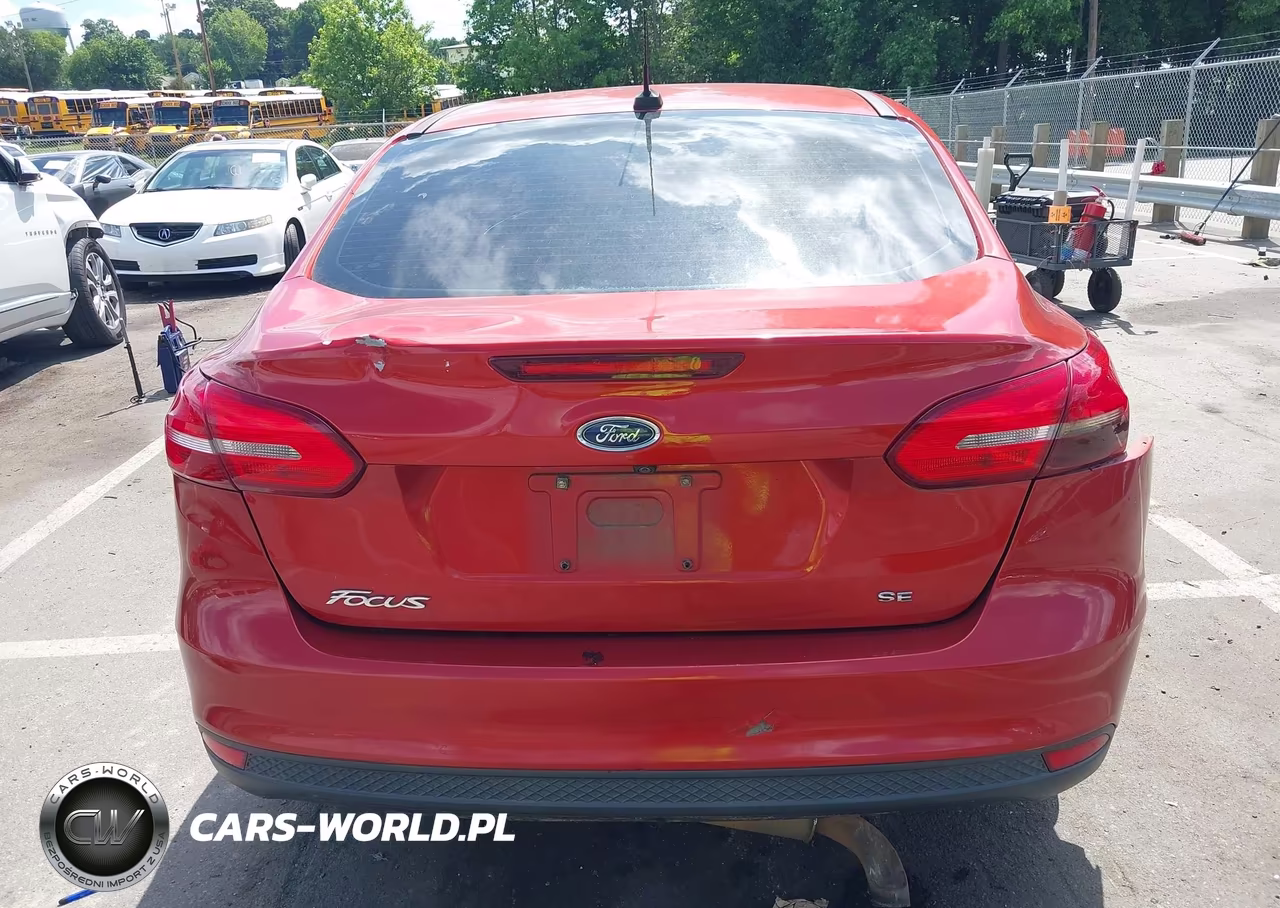 2018 Ford Focus Se VIN:1FADP3F23JL320037 - 17
