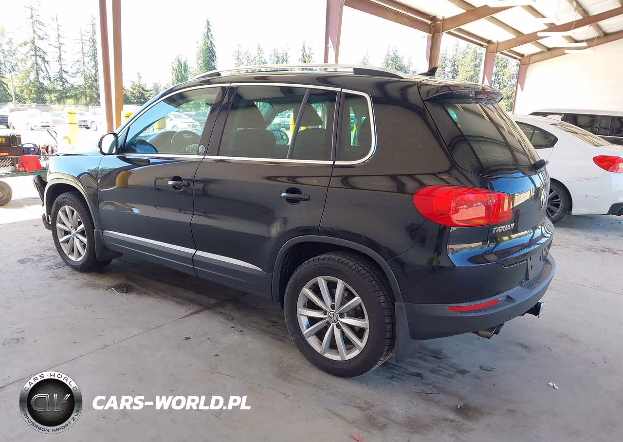 2017 Volkswagen Tiguan 2.0T Wolfsburg Edition VIN:WVGSV7AX5HK011277 - 3