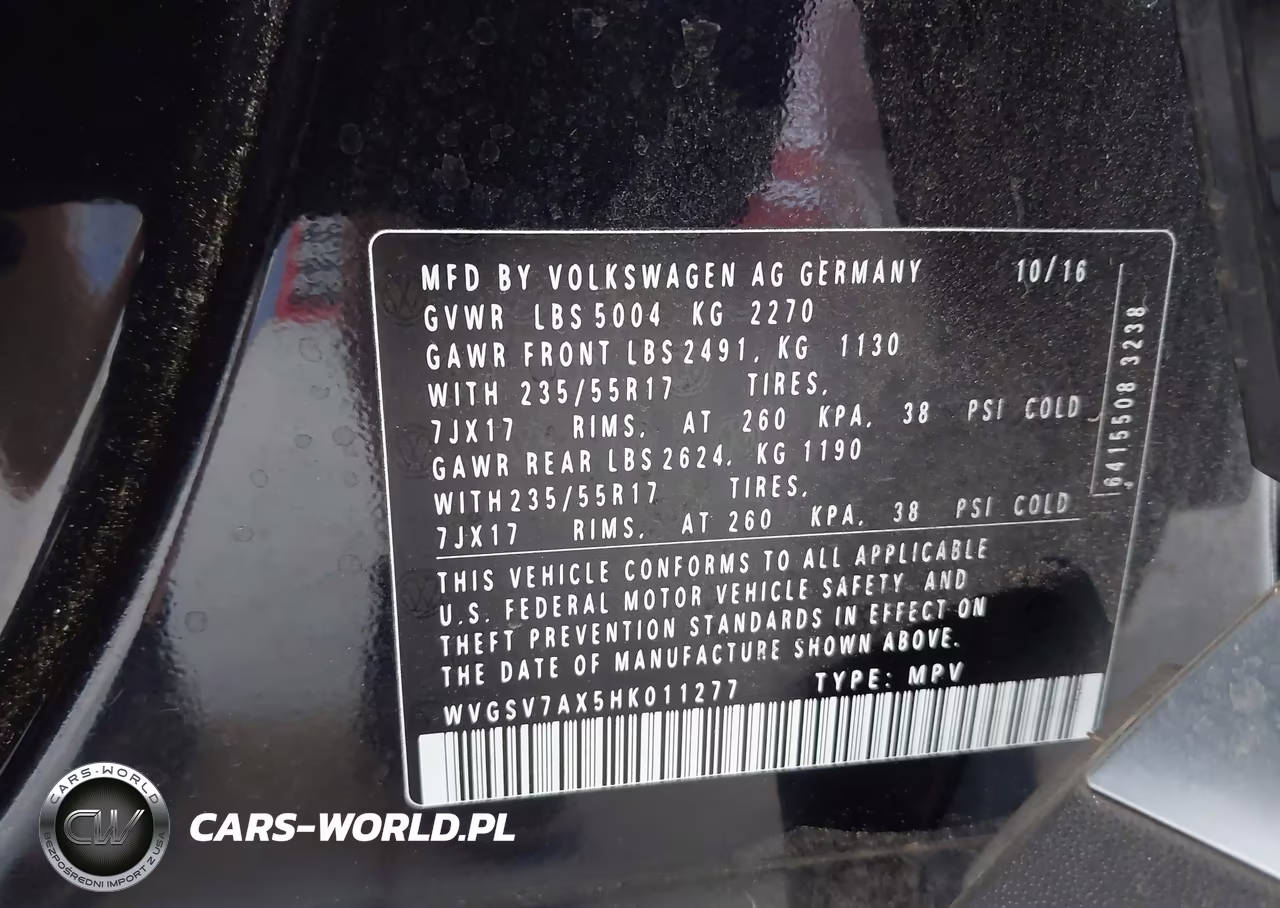 2017 Volkswagen Tiguan 2.0T Wolfsburg Edition VIN:WVGSV7AX5HK011277 - 9