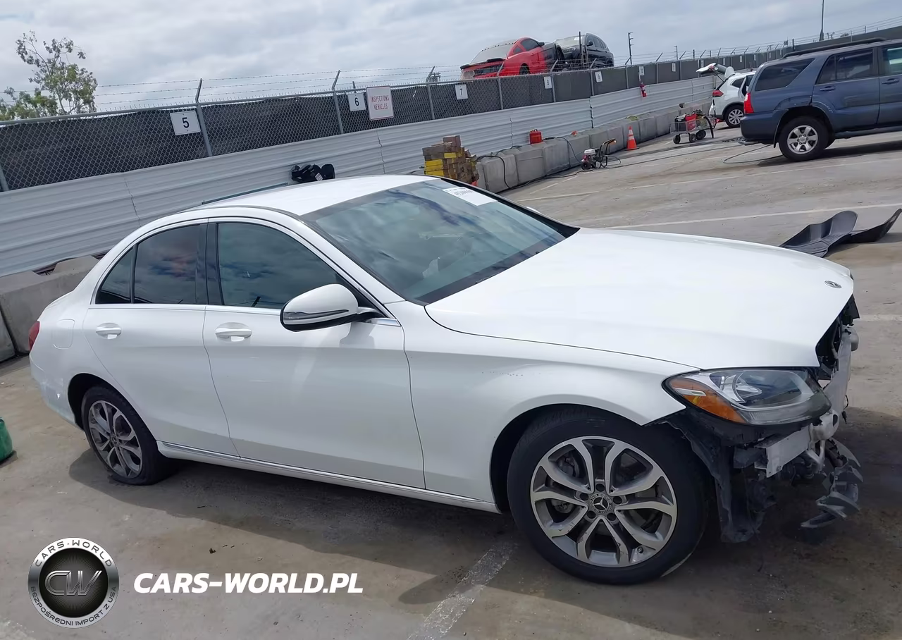2017 Mercedes-Benz C 300 VIN:55SWF4JB2HU233423 - 13